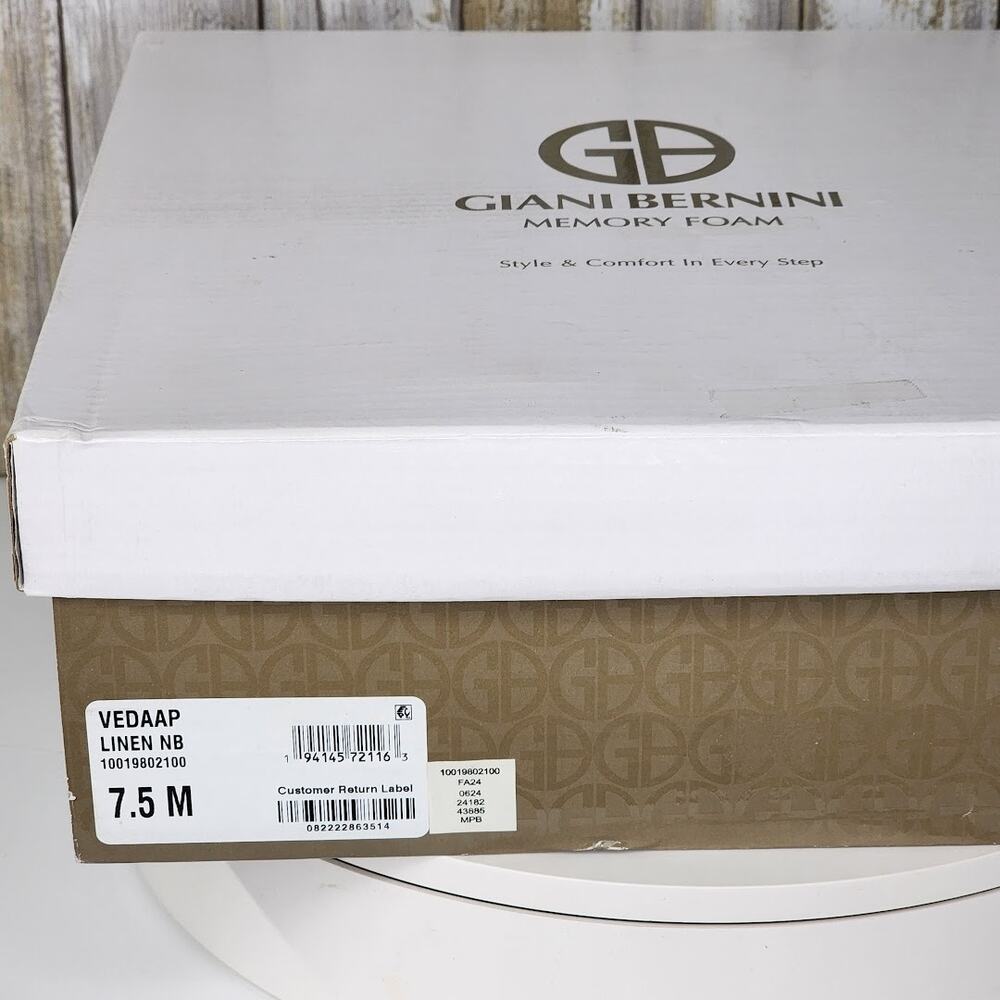 NEW - Giani Bernini Women's Vedaa Memory Foam Wedge Booties - Size 7.5 - Picture 10 of 10